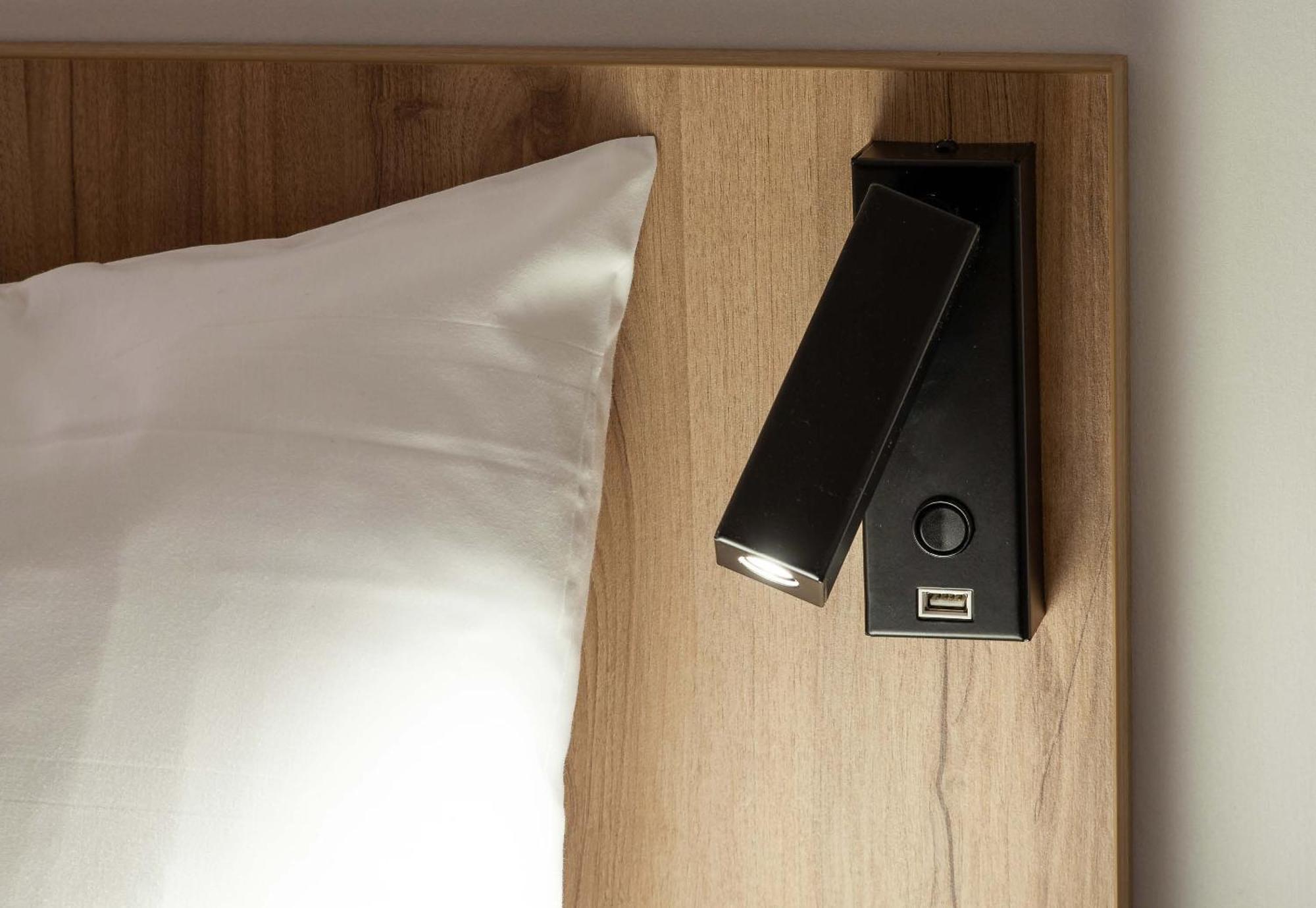 บีแอนด์บี โฮเทล ปารีส รัวซี สนามบินชาร์ลเดอโกล Hotel ภายนอก รูปภาพ
